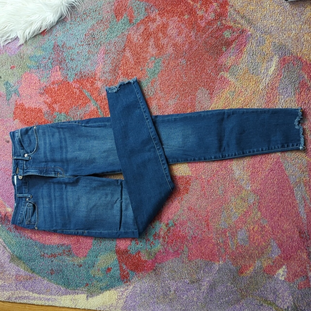 Dark wash skinny jeans
